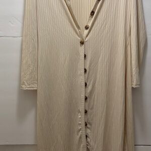 Beige knit duster